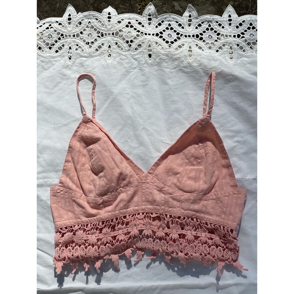 Forever 21 pink crop top 💕